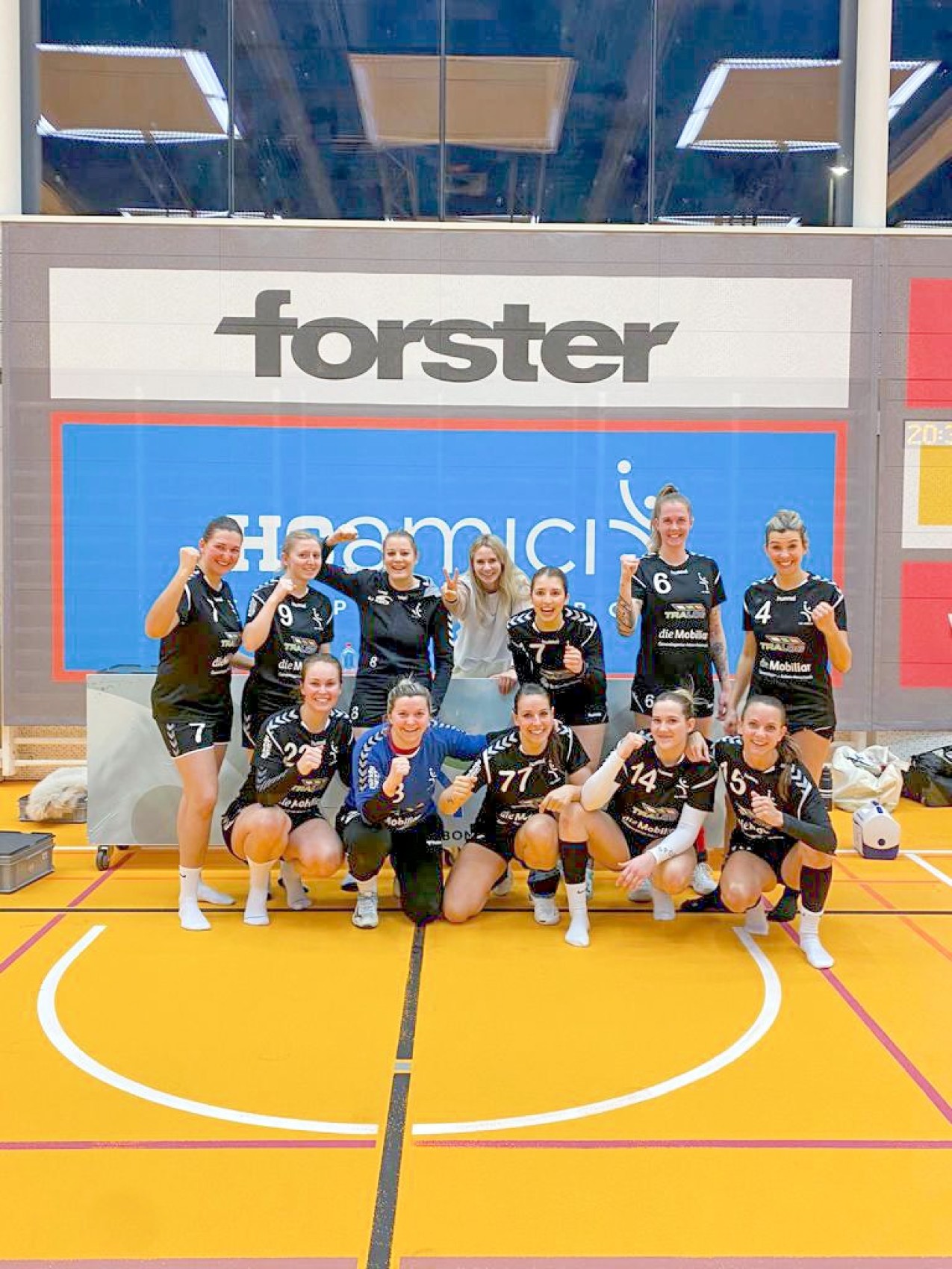 Das 2.-Liga Team der Damen kämpft am Samstag gegen den HC Flawil um den Aufstieg in die erste Liga.