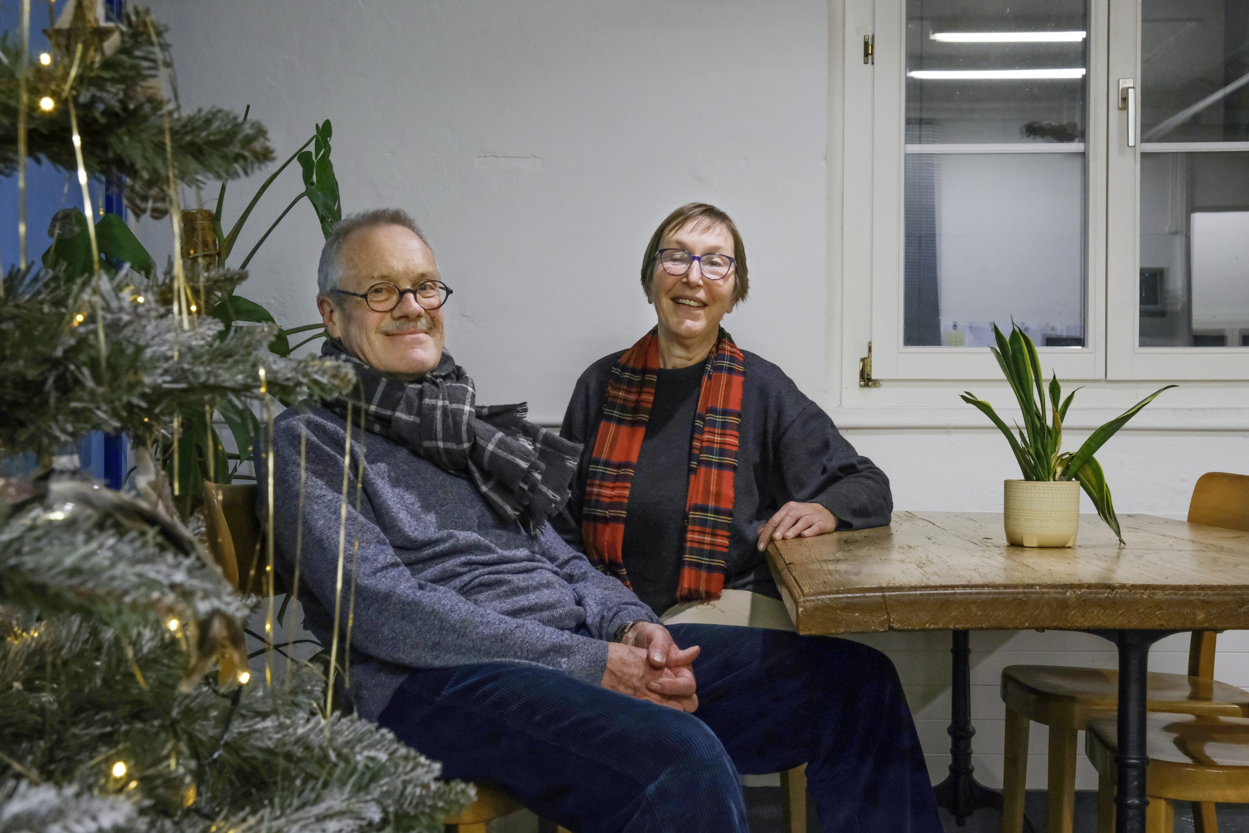 Laurenz Winkler und Gertrud Schoop setzen sich für die «Meise» ein, weil sie die Bedrohung der Natur nicht an sich vorbeiziehen lassen wollen.
