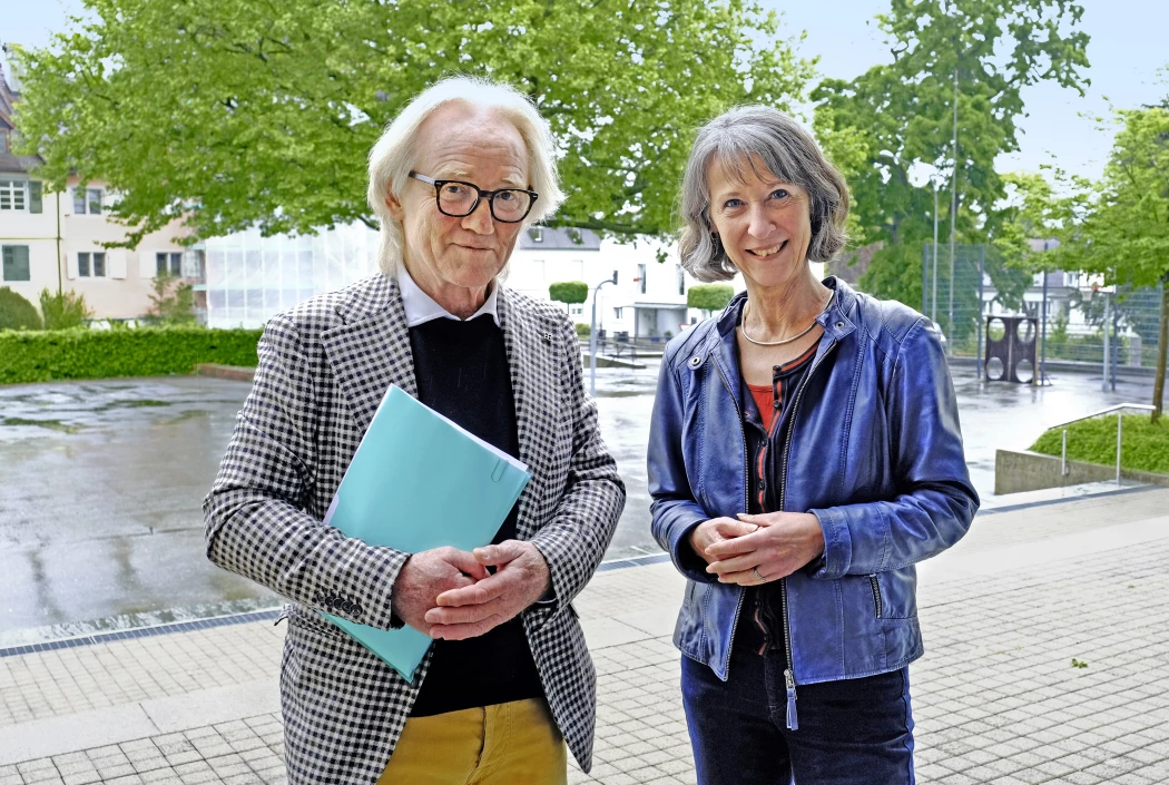 Robert Schwarzer, Präsident SSG Arbon, und Regina Hiller, Präsidentin PSG Arbon, ziehen bei der Schulraumplanung an einem Strick. Dabei gehen sie aber auch gemeinsame Risiken ein.